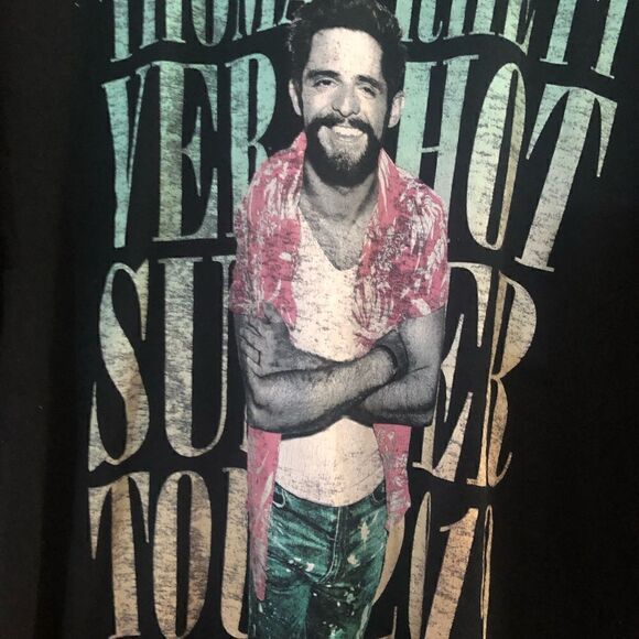 Thomas Rhett Very Hot Summer Tour 2019 - Picture 2 of 4